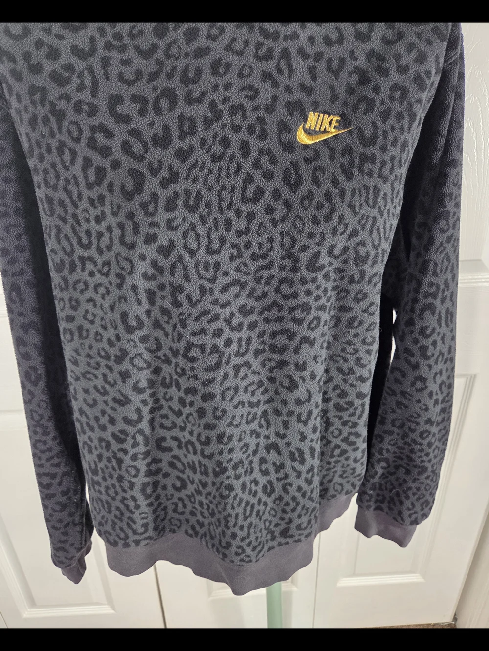 Nike Leopard Print Fleece Crewneck Sweatshirt Black Gold Logo Women's L